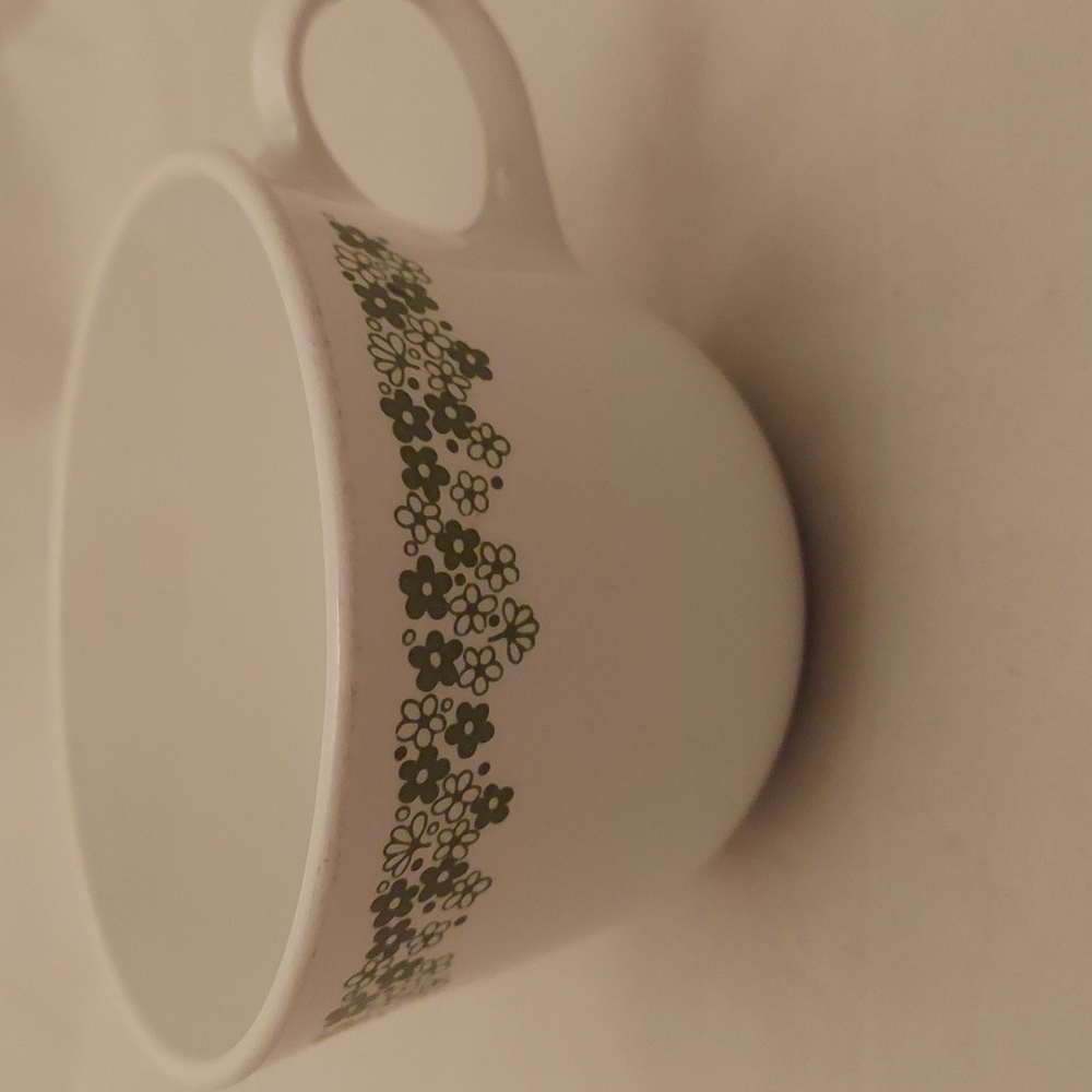 Corelle Tea/Coffee cup and Saucer - Picture 4 of 9